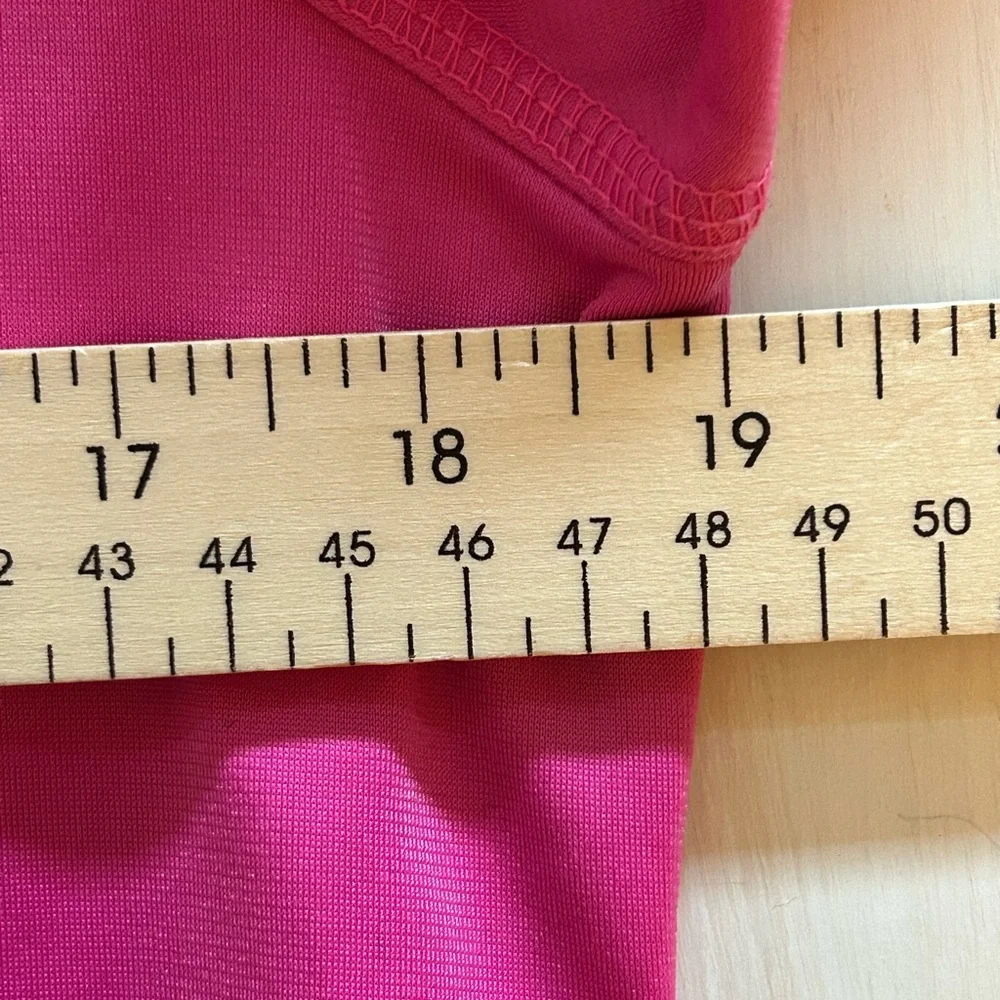 Go Broncos! Women’s Reebok zip up jacket, pink, Denver Broncos. Womens medium. - Picture 6 of 6